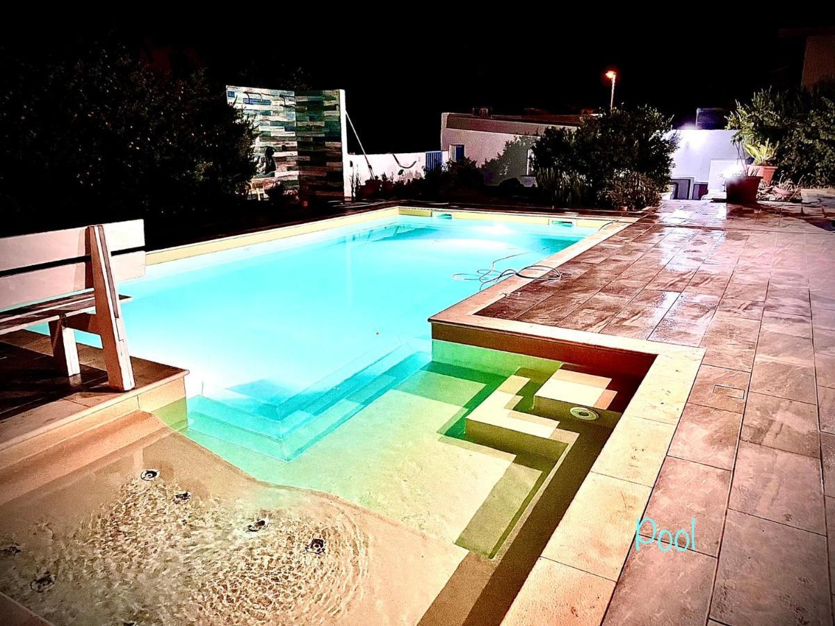 B&B Le Pavoncelle Sarde フルミニ・ディ・クアルトゥ エクステリア 写真