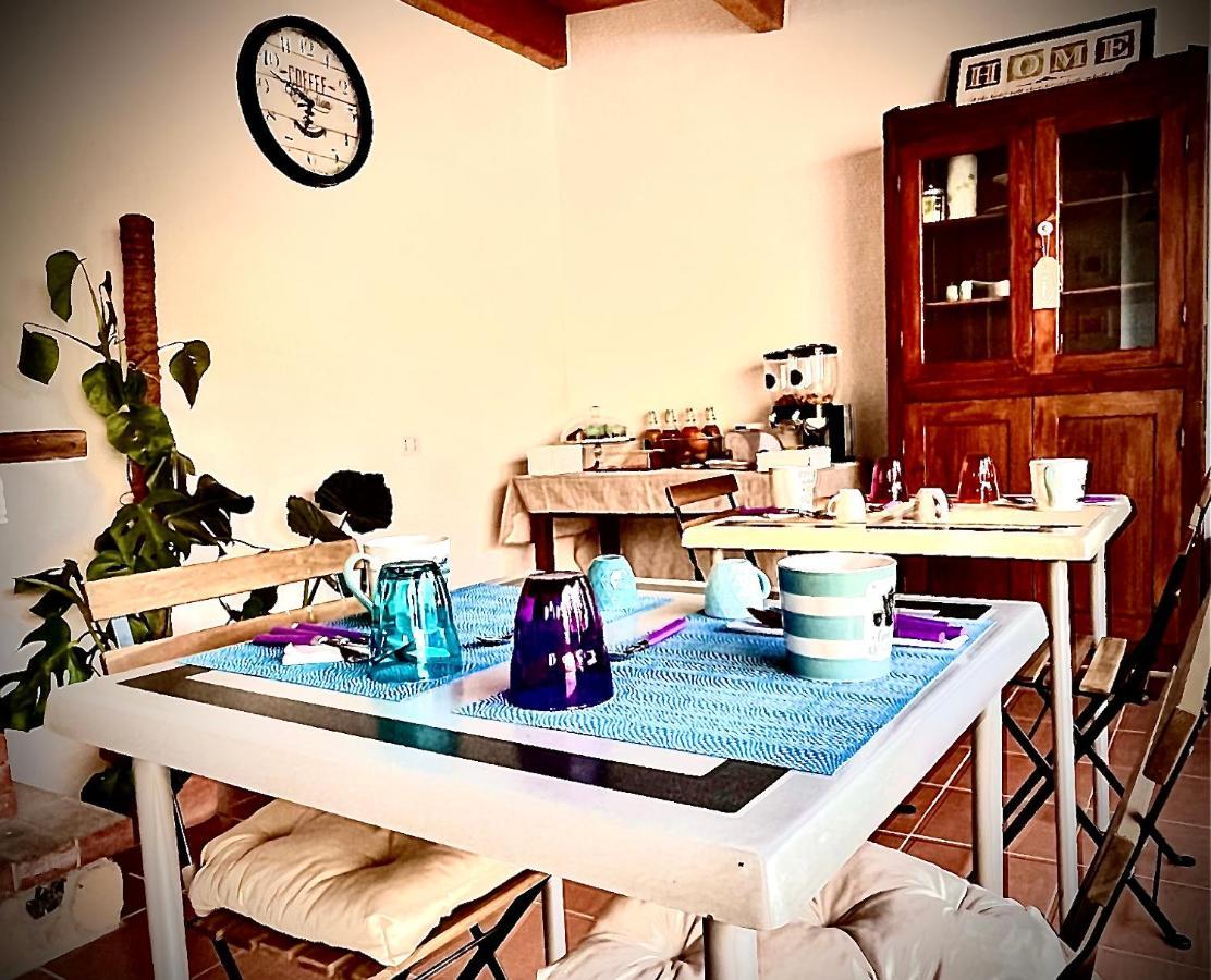 B&B Le Pavoncelle Sarde フルミニ・ディ・クアルトゥ エクステリア 写真